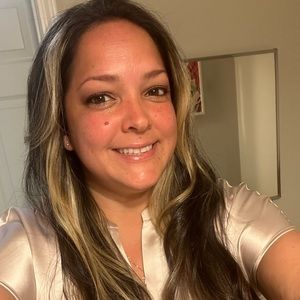 Meet your Posher, Evelyn